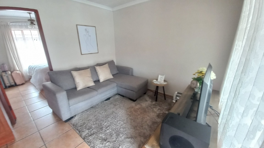 1 Bedroom Property for Sale in Die Bult North West